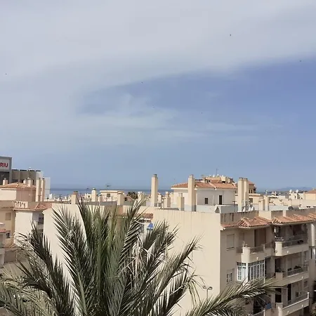 Amplío Piso Al Lado De La Playa En Nerja