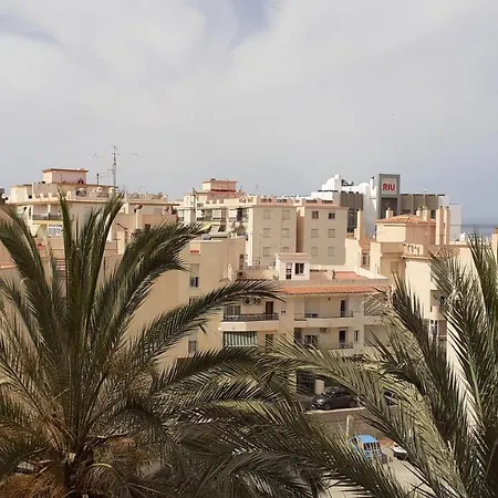 Apartamento Amplío Piso Al Lado De La Playa En *