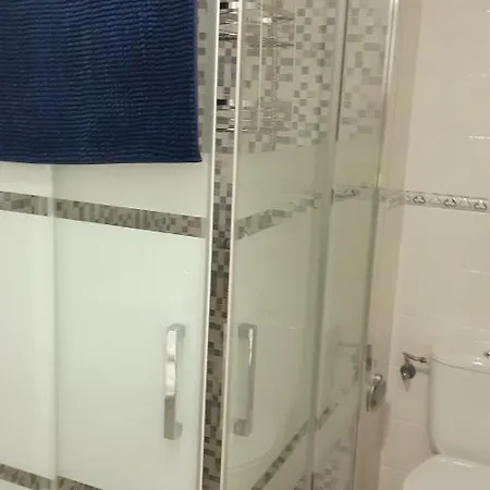Amplio Piso Al Lado De La Playa En Apartment Nerja