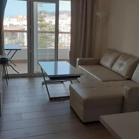 Amplio Piso Al Lado De La Playa En Apartment Nerja