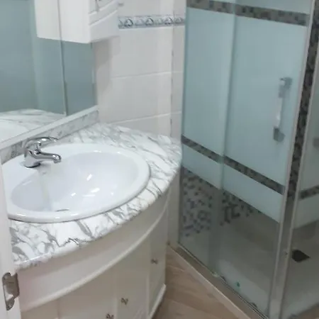 Apartment Amplio Piso Al Lado De La Playa En